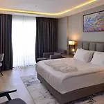 Hotel Azura World