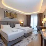 Hotel Azura World 5*