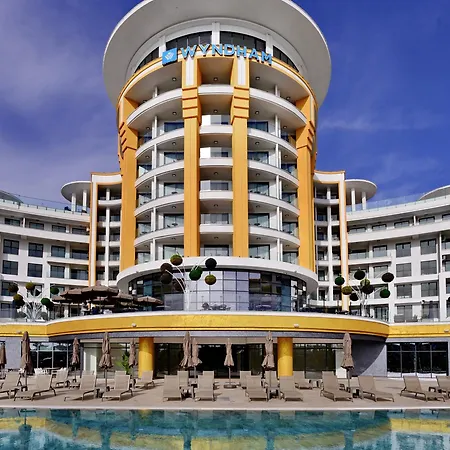 فندق Wyndham 5*