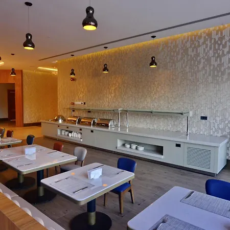 Hotel Azura World 5*