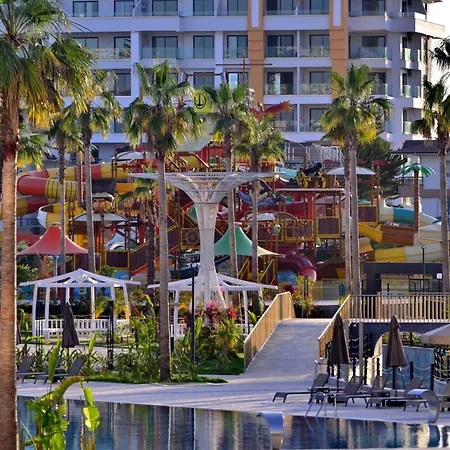 Wyndham Hotel 5*