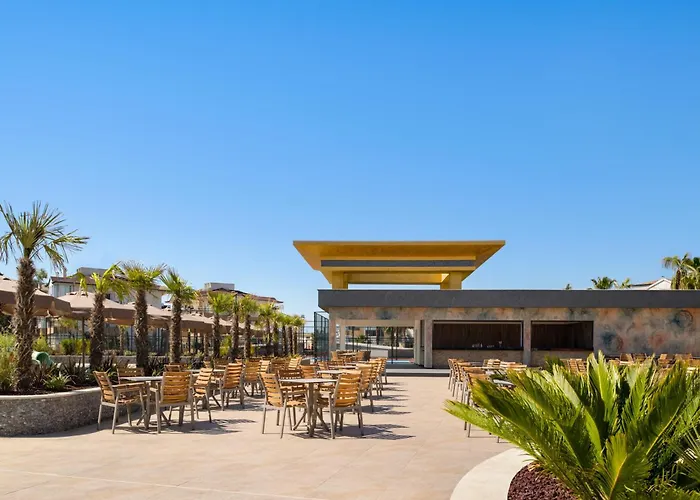 Azura World Отель 5*