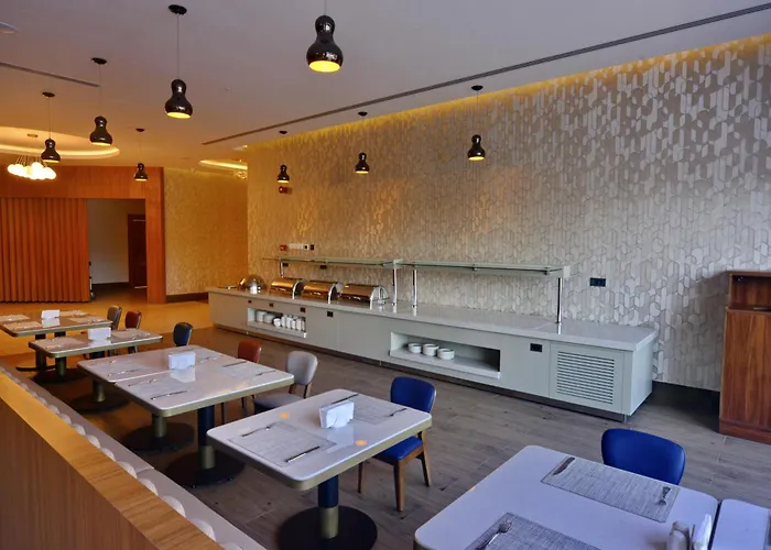 Отель Azura World 5*