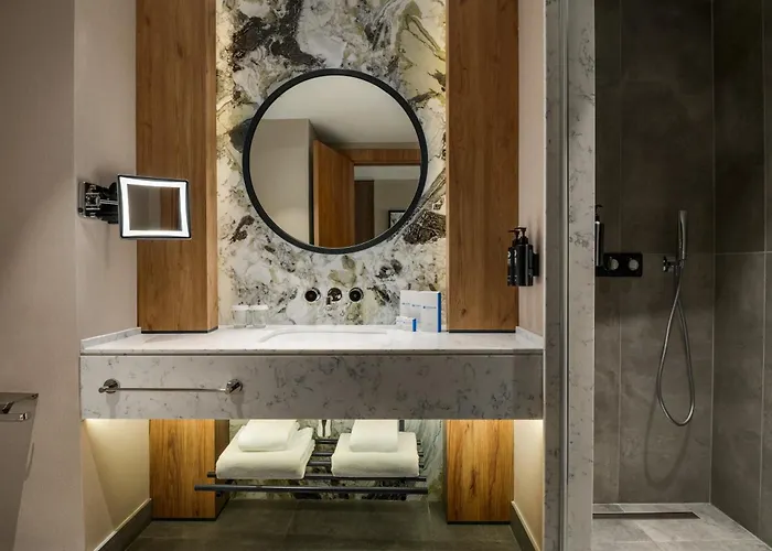 Azura World Отель