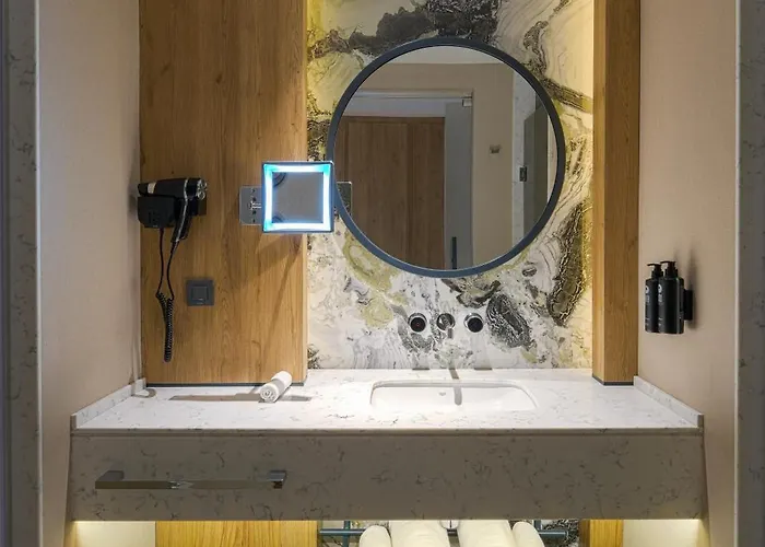 Azura World Отель