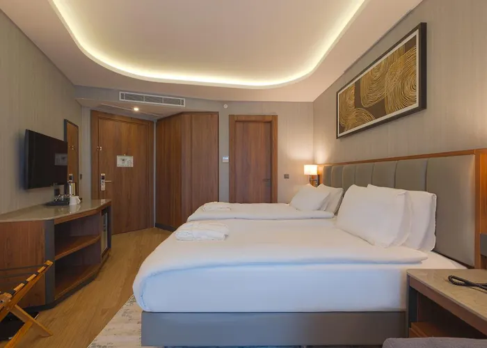 Отель Azura World 5*