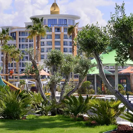 Hotel Azura World